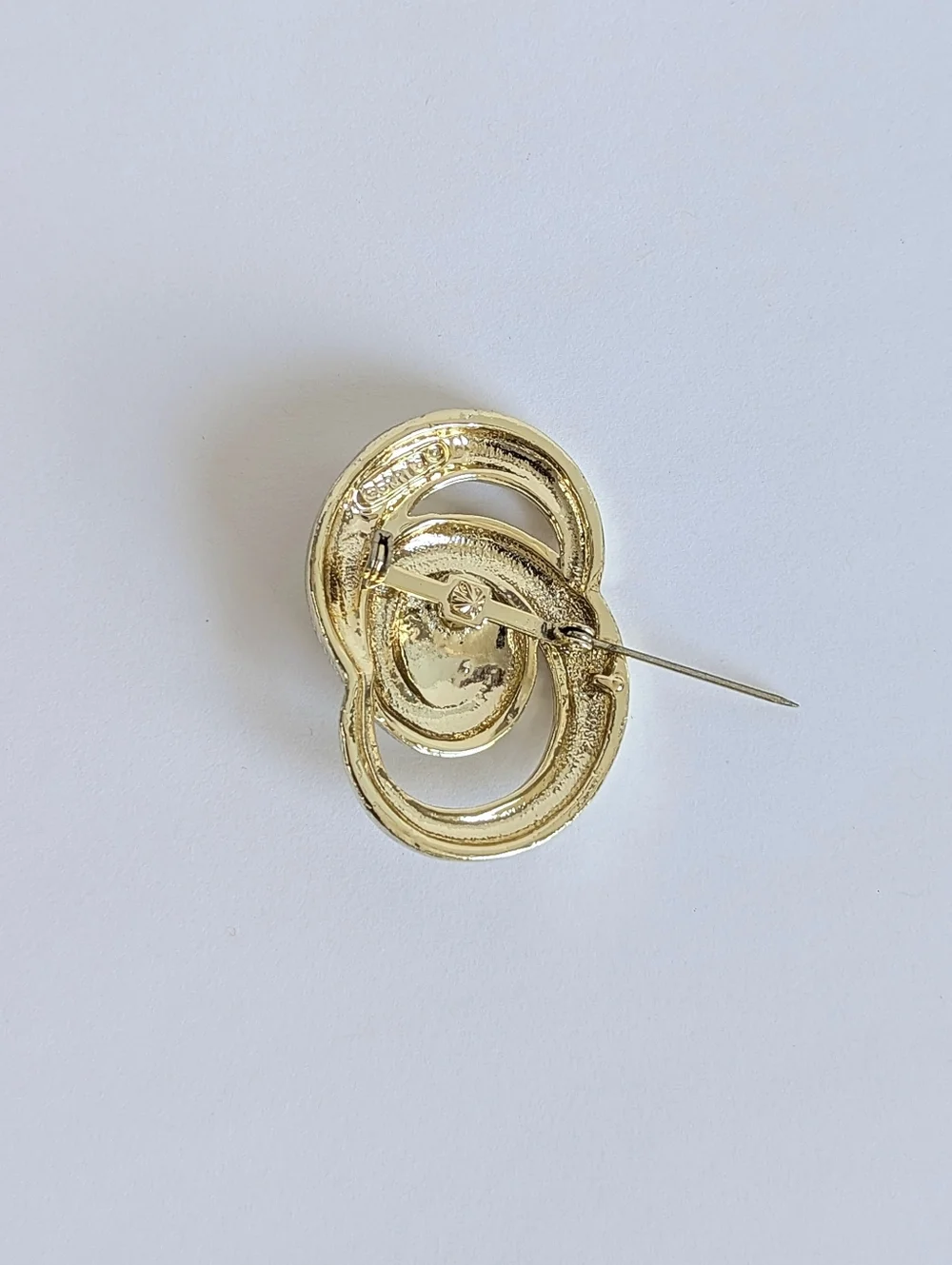 Vintage Gerry's Gold Tone Double Spiral Swirl Brooch 1¼